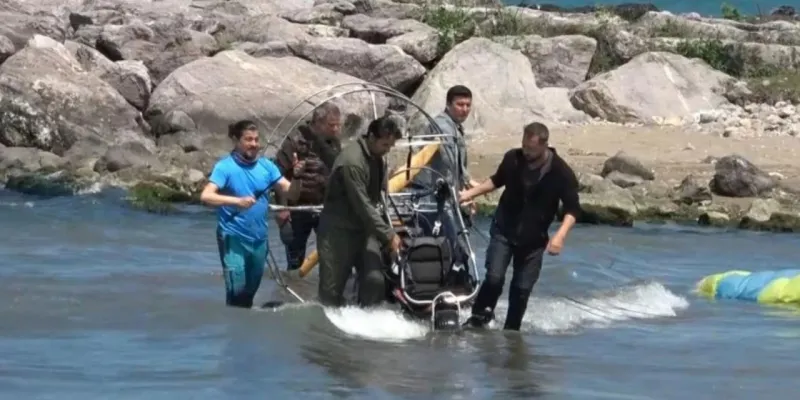 19 Mayıs Şovu Kabusa Döndü: Pilot Ölümden Döndü!
