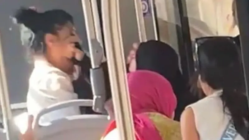 Denizli'de Başörtülü Kadına Şok Saldırı! 28 Şubat Hortladı mı?