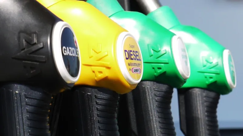 Akaryakıtta tabela güncellendi: 8 Haziran benzin, motorin, LPG fiyatları...