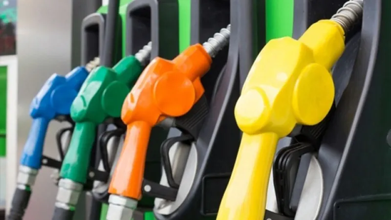 Benzine 1,30 lira zam geliyor