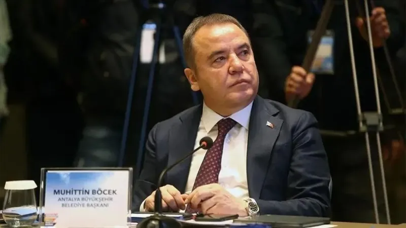 Antalya Belediyesi'nde Rüşvet Şoku! Muhittin Böcek'in Kuzeni de Gözaltında!