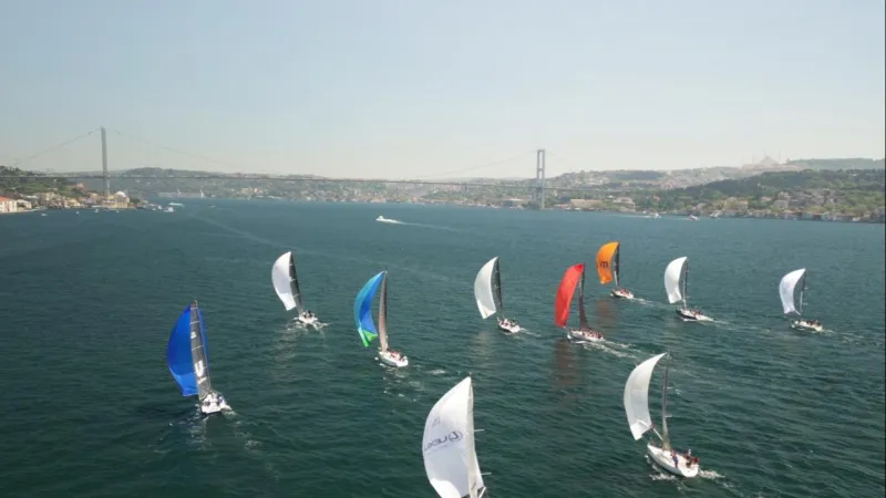 Boğaz'da Yat Yarışı Heyecanı! Cumhurbaşkanlığı Kupası İstanbul'da