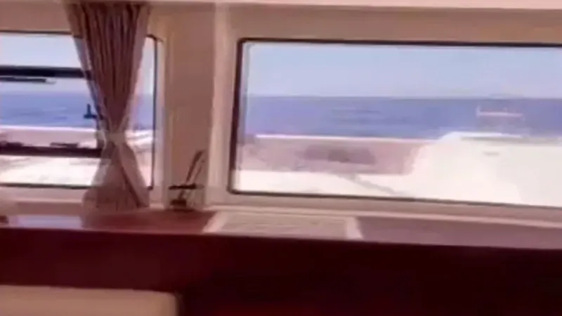 Ege'de Korkutan Deprem! Denizde Yakalananlar Şoke Oldu!