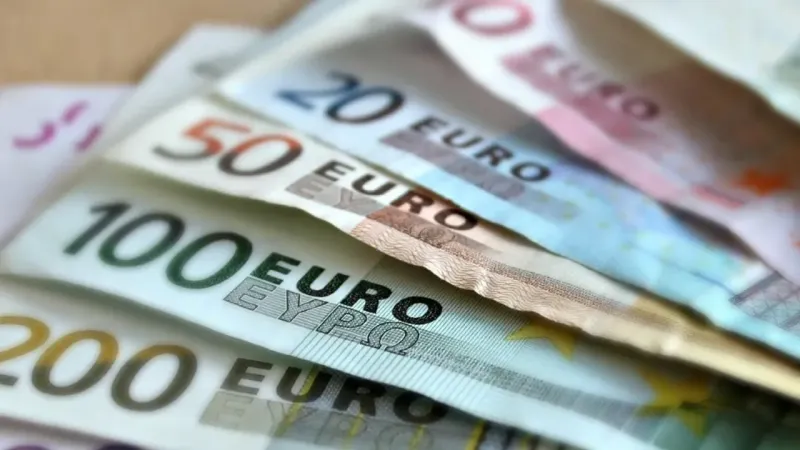 Euro Bölgesi'nde ekonomiye güven arttı