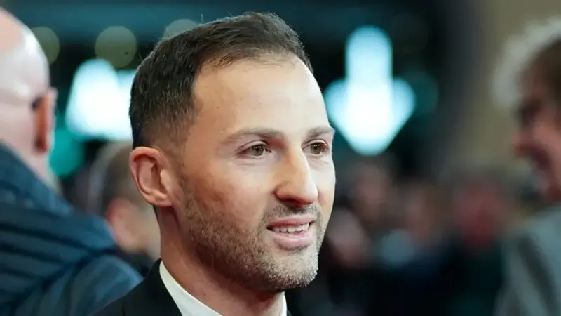 Fenerbahçe'de Bomba Transfer! 3 Aday Tek İmza İçin Yarışıyor