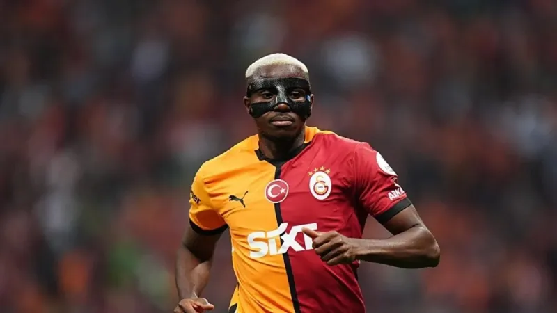 Galatasaray, Victor Osimhen'in kalması için 3 yıllık maaş teklifini 54 milyon Euro'ya çıkardı