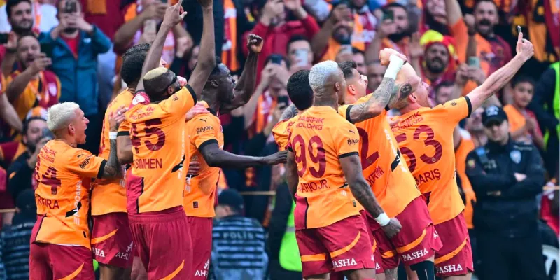 Galatasaray'da kriz çıkaran futbolcuyu açıkladı