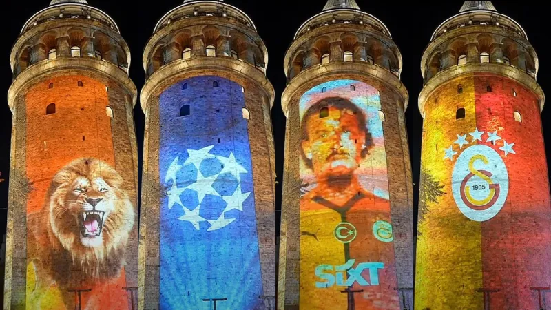Galatasaray'dan Sane şov: Galata Kulesi'ne yansıtıldı