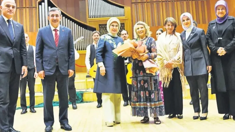 Gazze'deki dram sahneye taşındı