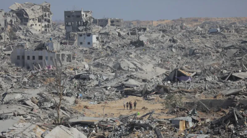 Gazzedeki Mısır Komitesi: Enkaz kaldırma için ağır iş makineleri ve ekipmanlar getirildi