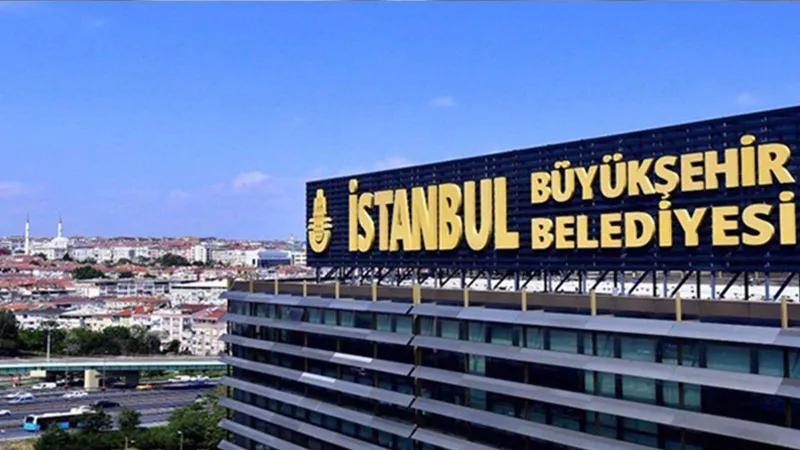 İBB'de Neler Oluyor? Bavulla Para Taşıdım İtirafı Şok Etti!