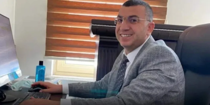 İlçe Milli Eğitim Müdürü AKP'li belediye başkanının skandal uygulamasından sonra canına kıydı