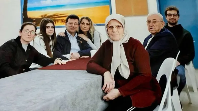 İmamoğlu: Bu ülke asıl bayramı bu sinsi, darbeci, fitneci, kumpasçı operasyonları yapanlardan kurtulduğunda kutlayacak