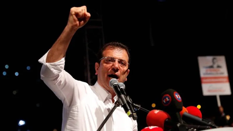 İmamoğlu, İsrail'in İran'a yönelik saldırısını kınadı: Türkiye dahil tüm bölge ülkeleri derhal devreye girmeli