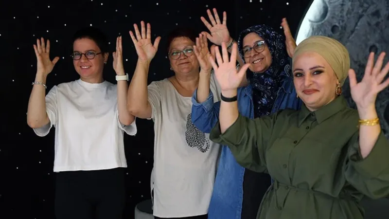 İşitme Engelliler İçin Sosyal Medyada "Sessiz Dil" Devrimi!