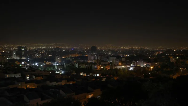 İsrail, Tahrana yönelik yeni bir saldırı dalgası başlattığını duyurdu