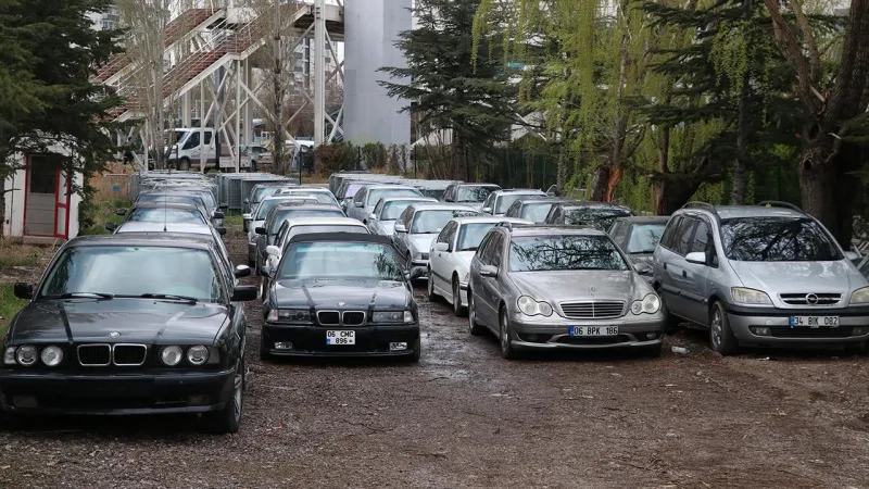 İstanbul merkezli 12 ilde change araç operasyonu: 74 gözaltı