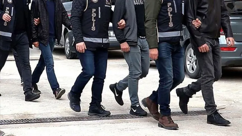 İzmir'de operasyon: 33 gözaltı
