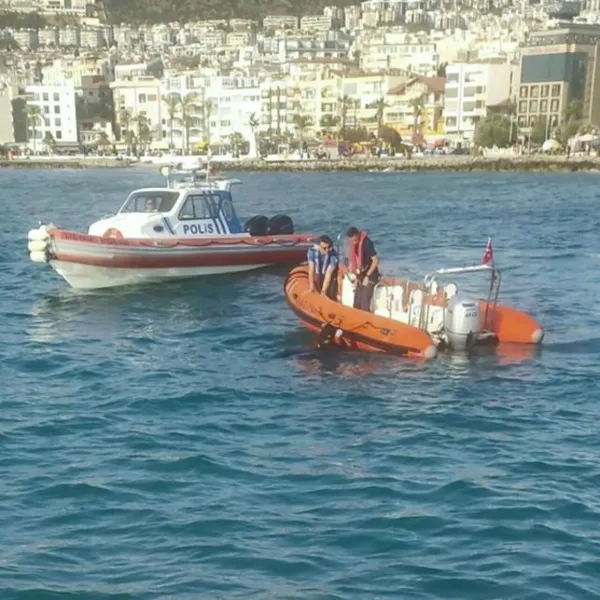 Kuşadası'nda denizde cansız beden bulundu