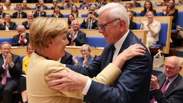Merkel Sürprizi: CDU ile Buzlar Eriyor mu? İşte Barış Sinyali!