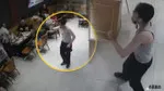 Müşteriler büyük panik yaşadı! AVM'de dehşet anları