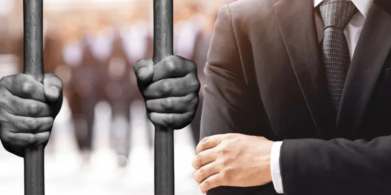 Kıbrıs'ta Şok! 4 İş İnsanına Tutuklama Emri! Ne Oldu?