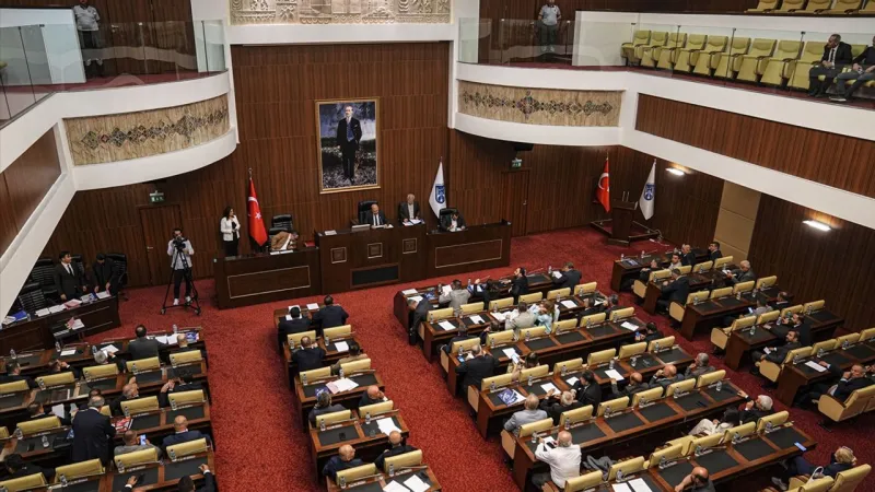 Ankara'da Şok İstifa! Mansur Yavaş'a Tuzak mı Kuruldu?