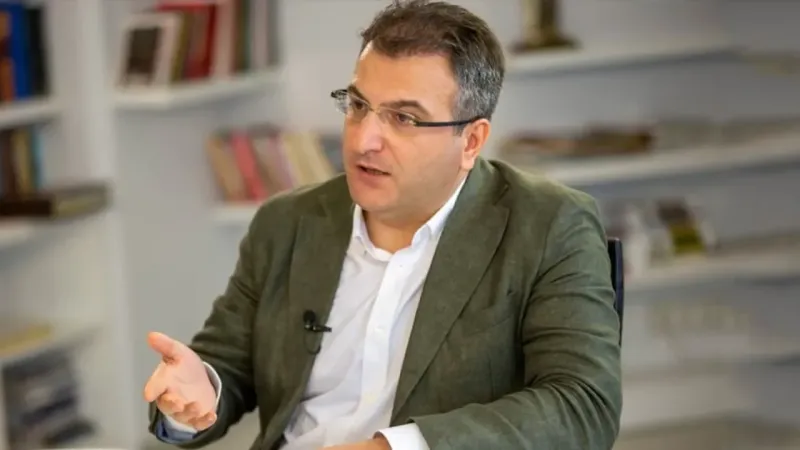 Cem Küçük'ten AK Parti'ye Şok Eleştiri: Halk Ne Olduğunu Bilmiyor!