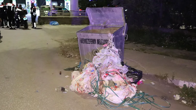 Evde tek başına doğum yapan kadın, ölü doğduğunu iddia ettiği bebeğini çöpe attı