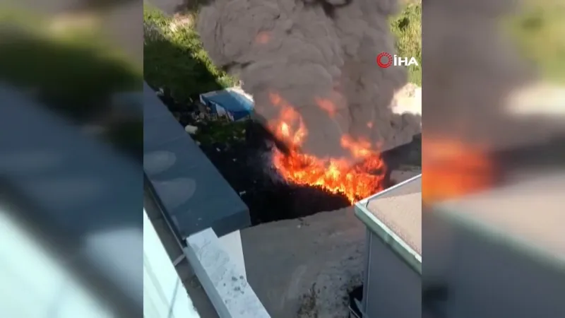 Fabrika Yangını! Arnavutköy'de Alevler Yükseldi!