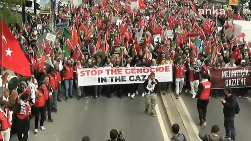 Filistin mitingi CHP'ye yasak İHH'ye serbest