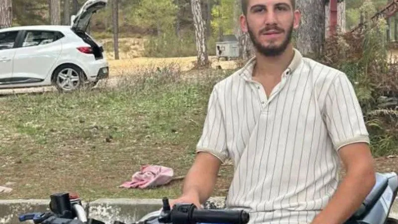 Antalya'da Kanlı Kavga: 19 Yaşındaki Harun Hayatını Kaybetti!