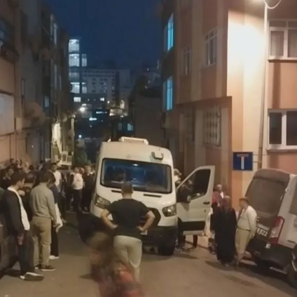 İstanbul'da Kan Donduran Olay: Kardeşini Öldürüp İntihar Etti!