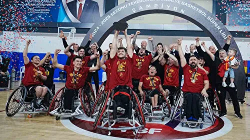 Şampiyon Galatasaray Fuzul kupasına kavuştu