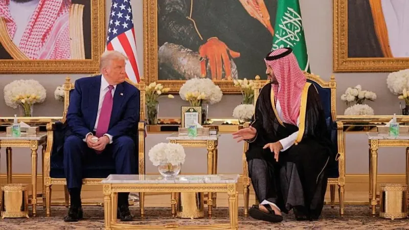 Trump'ın Suudi Arabistan Ziyareti: Silah Anlaşması Mı? Şok Detaylar!