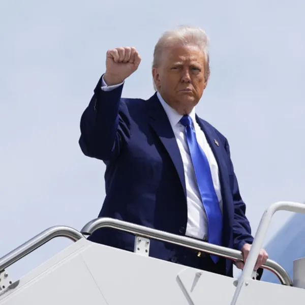 Trump'tan BAE'ye Ziyaret Öncesi Şok Silah Teklifi!