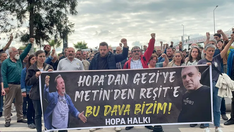 Öğretmen Metin Lokumcu katledişinin 14. yılında Hopa'da yapılan yürüyüşle anıldı