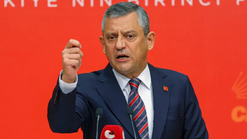 Özgür Özel'den Bomba Sözler: Kılıçdaroğlu'nu Tanımayız! CHP'de Neler Oluyor?
