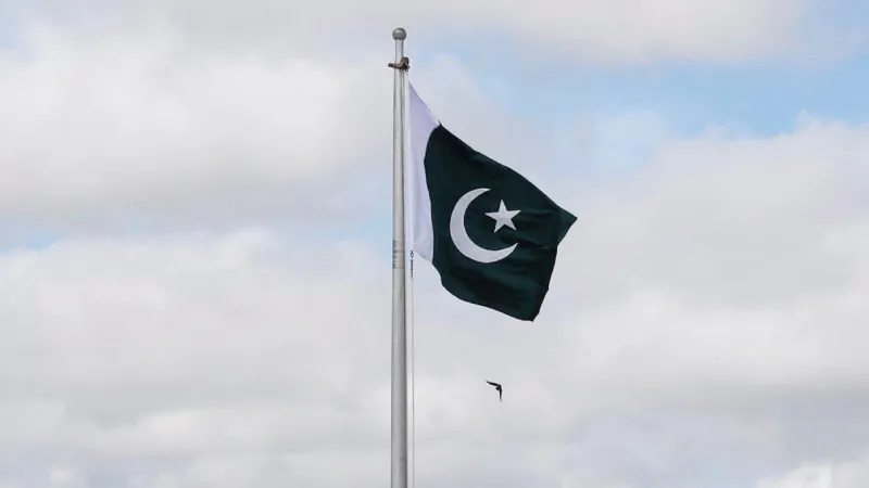 Pakistan: Bazı ülkeler, UAEA'da İran'ın nükleer programıyla ilgili tasarıya lehte oy vermemizi istedi