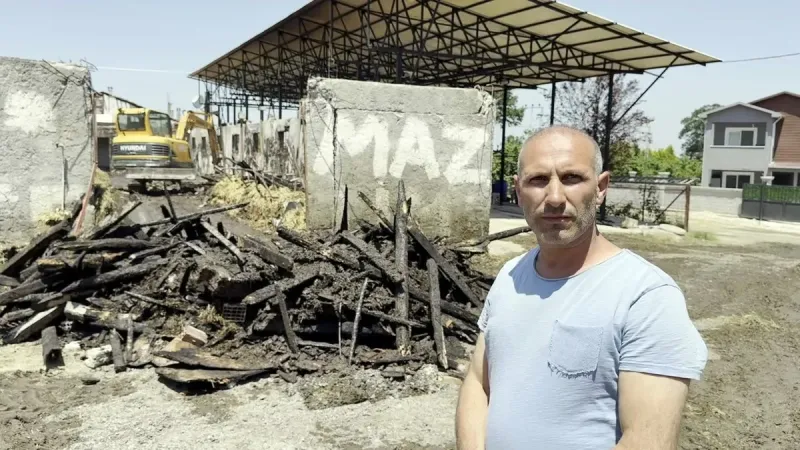 Sakarya'da Bayrama iki gün kala yürek yakan yangın: Kurbanlıklar telef oldu