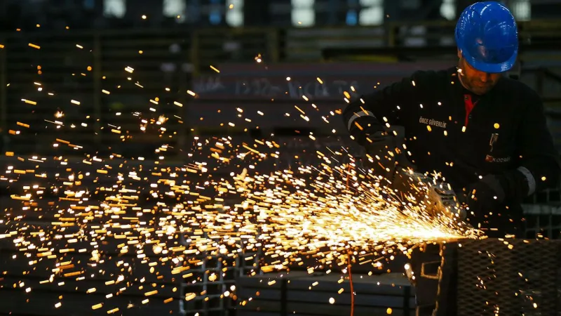 Sanayide çalışan kişi başına üretim endeksi üçüncü çeyrekte arttı