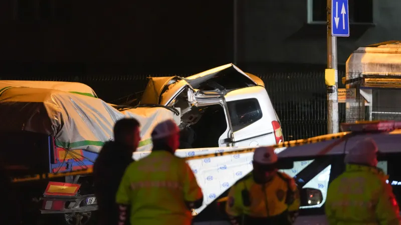 Sultanbeyli'de Feci Kaza! Polisten Kaçarken Can Verdi!