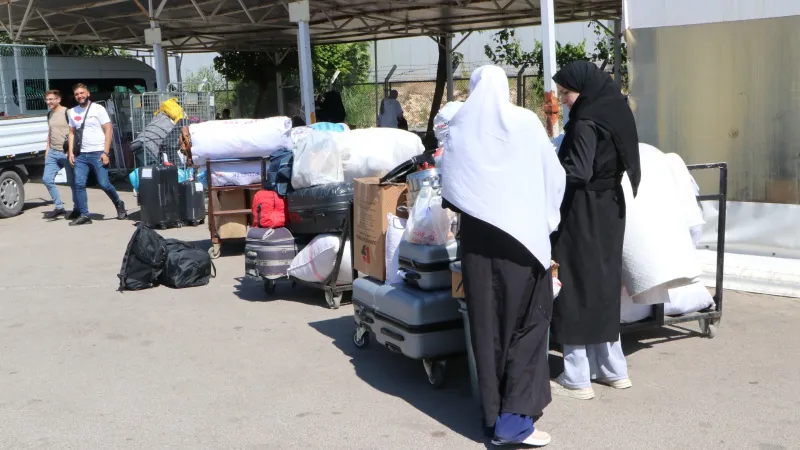 Suriyelilerin Kilis'ten ülkelerine dönüşü arife gününde de sürüyor