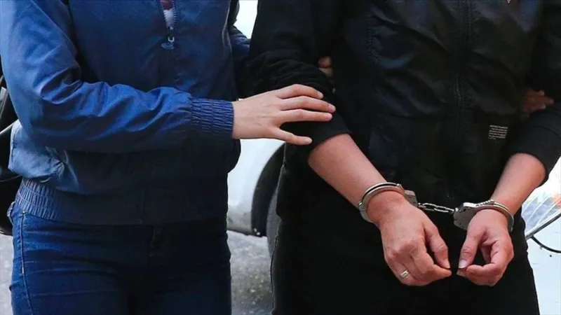 TSK’daki FETÖ operasyonunda 61 muvazzaf askere tutuklama
