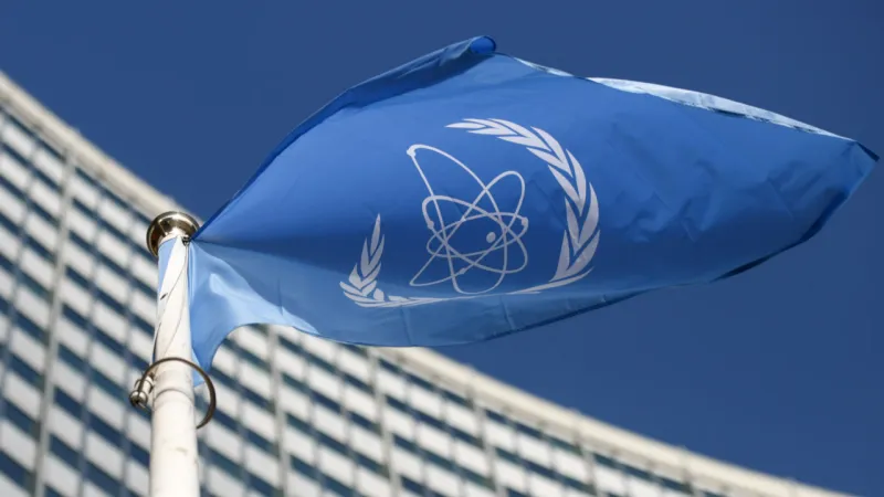 Uluslararası Atom Enerjisi Ajansı İran'dan müfettişlerini çekti