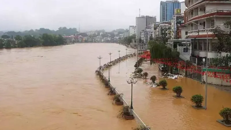 Vietnam'da Sel Felaketi: Ölü Sayısı Şoke Etti!