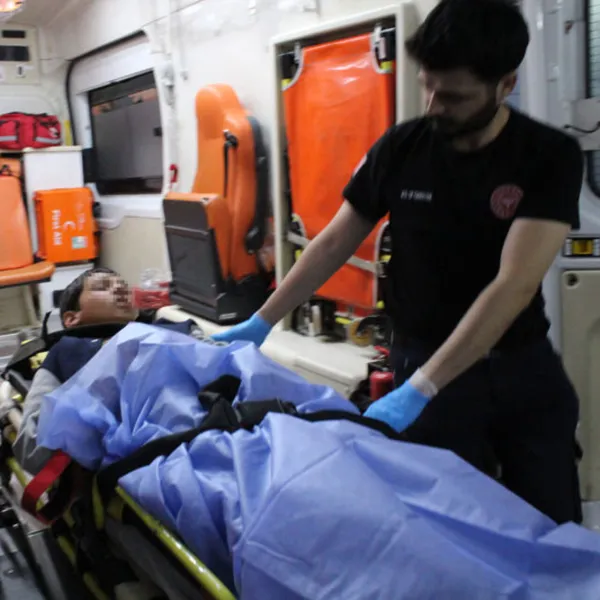 Aksaray'da Kanlı Güvercin Kavgası! 15'lik Vurdu, 12'lik Yaralandı