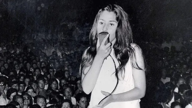Nilüfer'den Nostalji Rüzgarı: 1970'lere Dönüş!