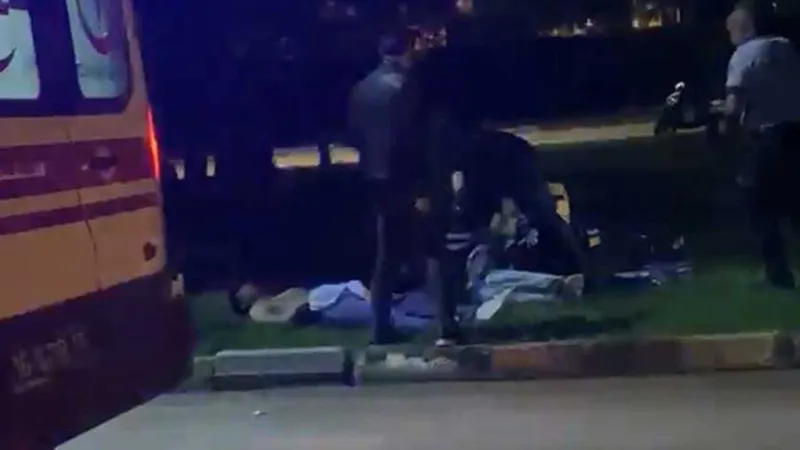 Lazer Kavgası: Bursa'da Parkta Bıçaklar Çekildi! İşte O Anlar